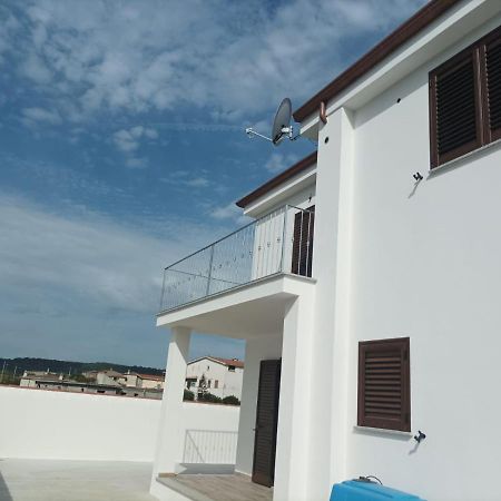 Appartement F2 Meuble Loculi Εξωτερικό φωτογραφία