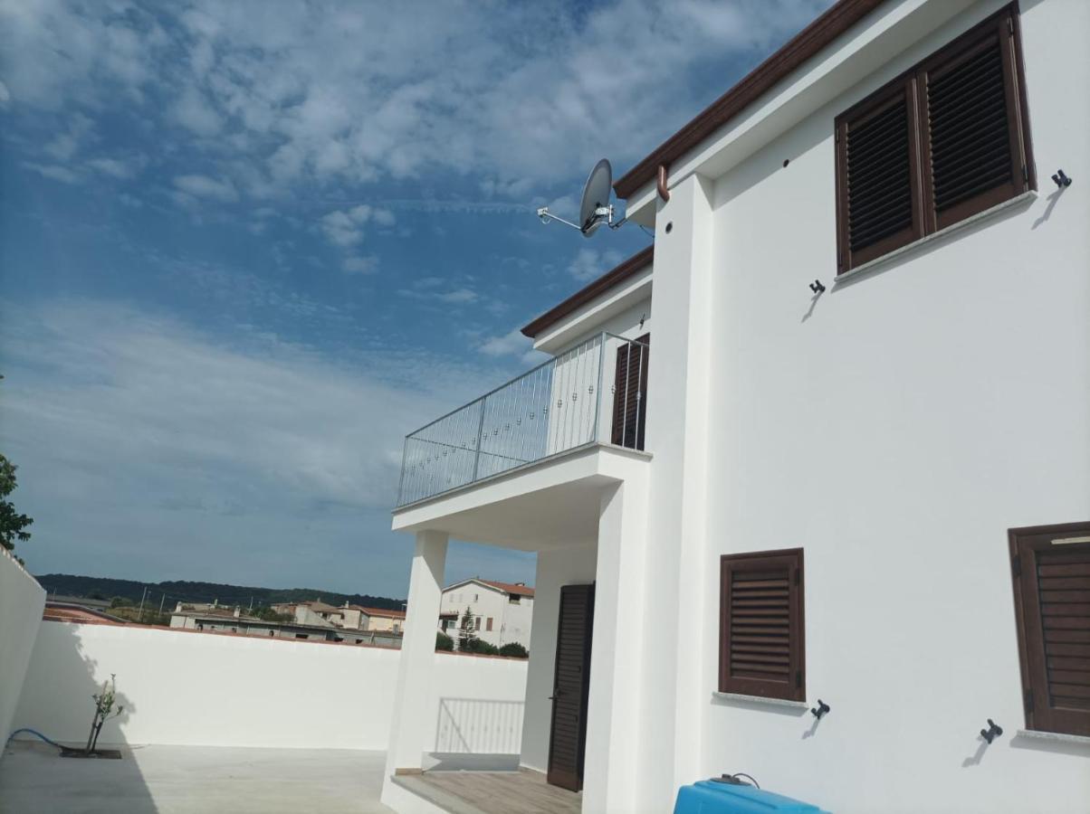 Appartement F2 Meuble Loculi Εξωτερικό φωτογραφία